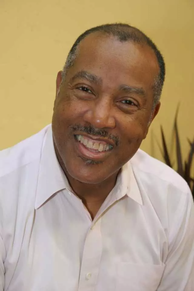 Arnold H Brokstein, DDS