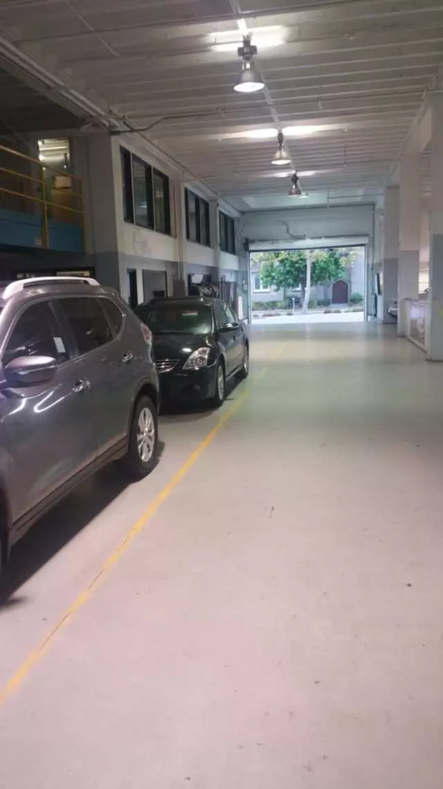 Autocom Nissan of Oakland