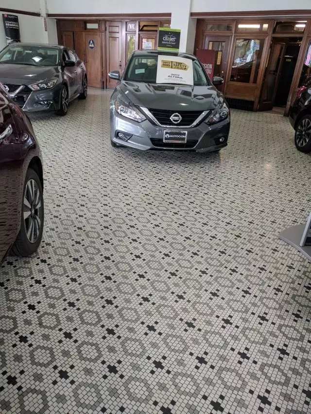 Autocom Nissan of Oakland