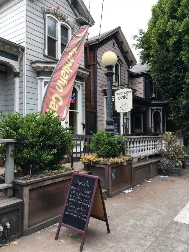 Autobahn Cafe