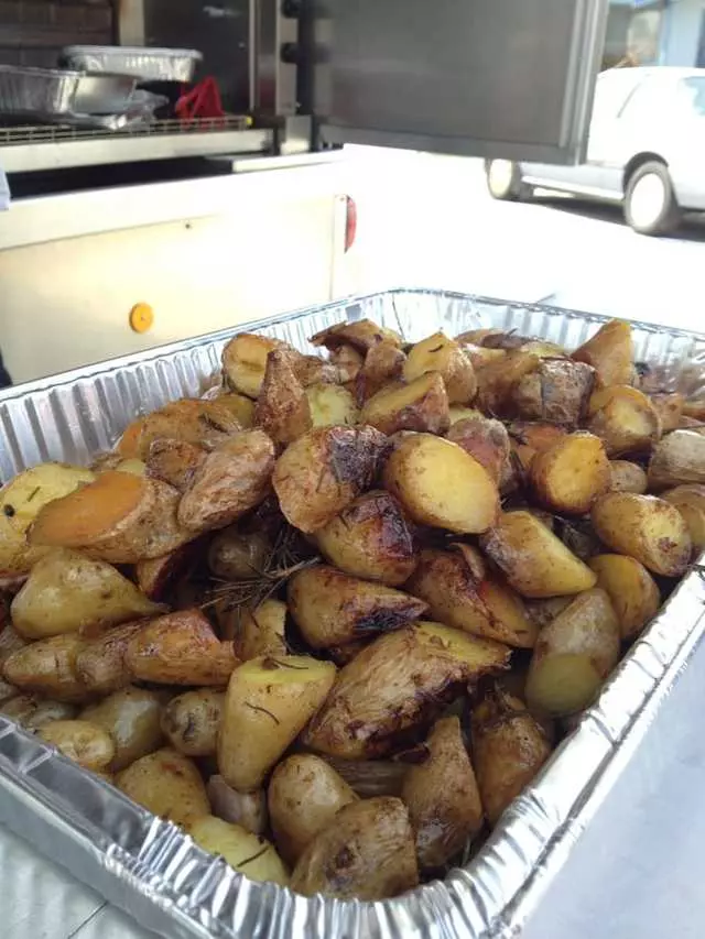 Roli Roti Gourmet Rotisserie