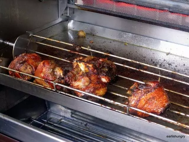 Roli Roti Gourmet Rotisserie