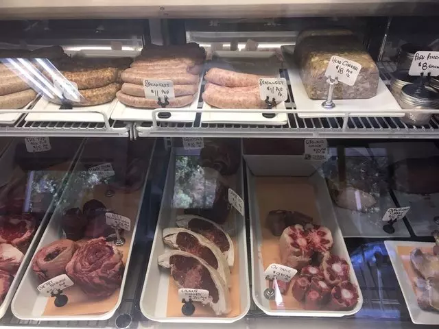 Roli Roti Gourmet Rotisserie