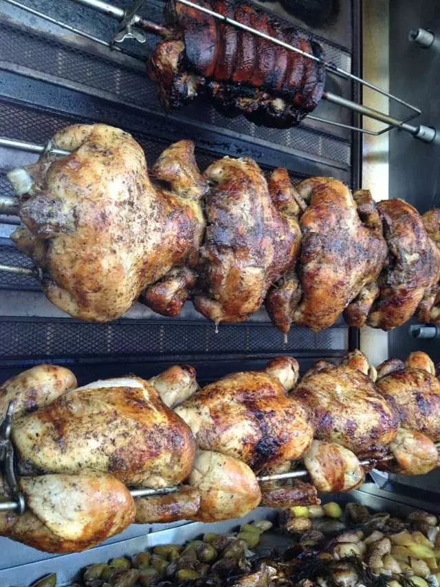 Roli Roti Gourmet Rotisserie