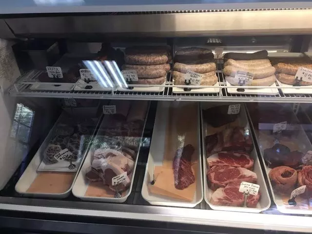Roli Roti Gourmet Rotisserie