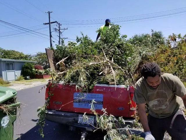 AT Hauling