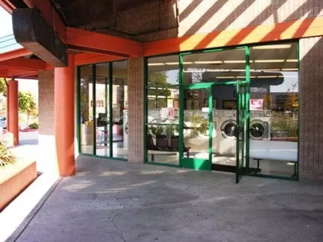 A1 Laundromat