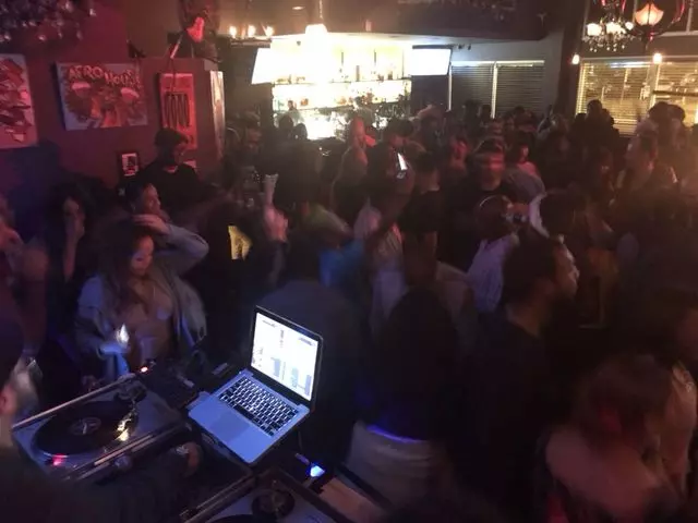 Au Lounge