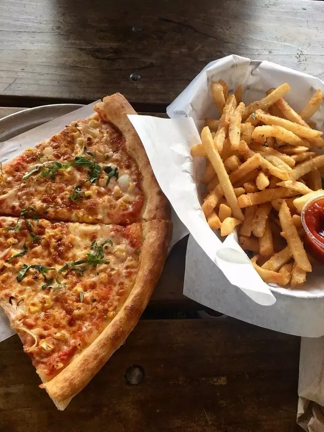 Arthur Mac’s Tap and Snack
