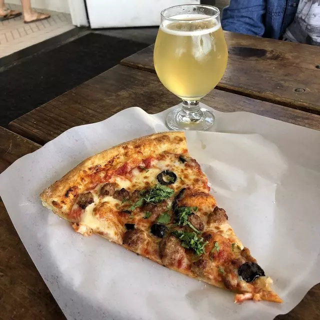 Arthur Mac’s Tap and Snack