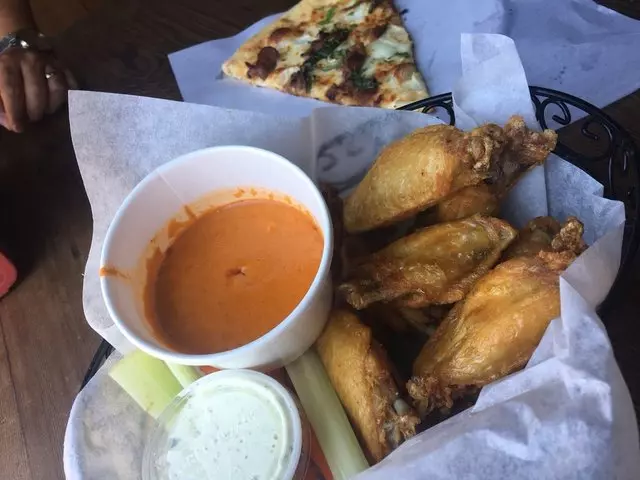Arthur Mac’s Tap and Snack