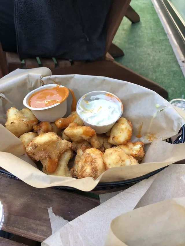 Arthur Mac’s Tap and Snack