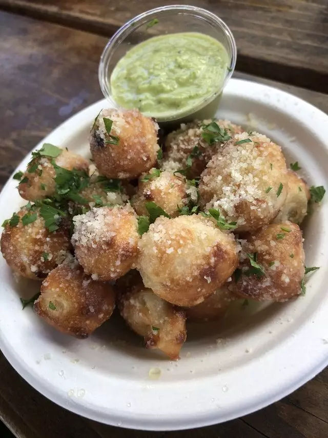 Arthur Mac’s Tap and Snack