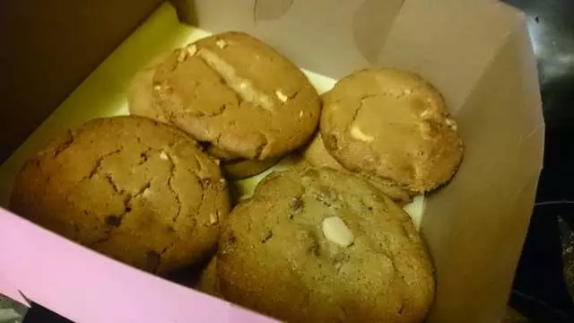 Aroma Bakery & Cafe