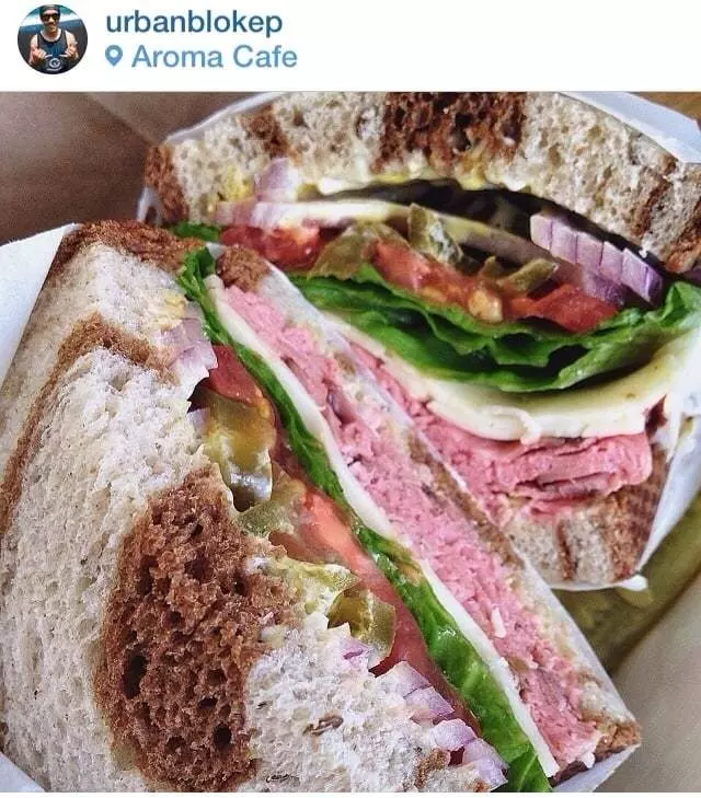 Aroma Bakery & Cafe