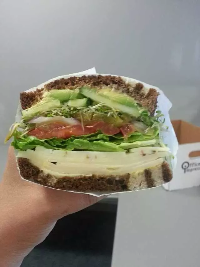 Aroma Bakery & Cafe