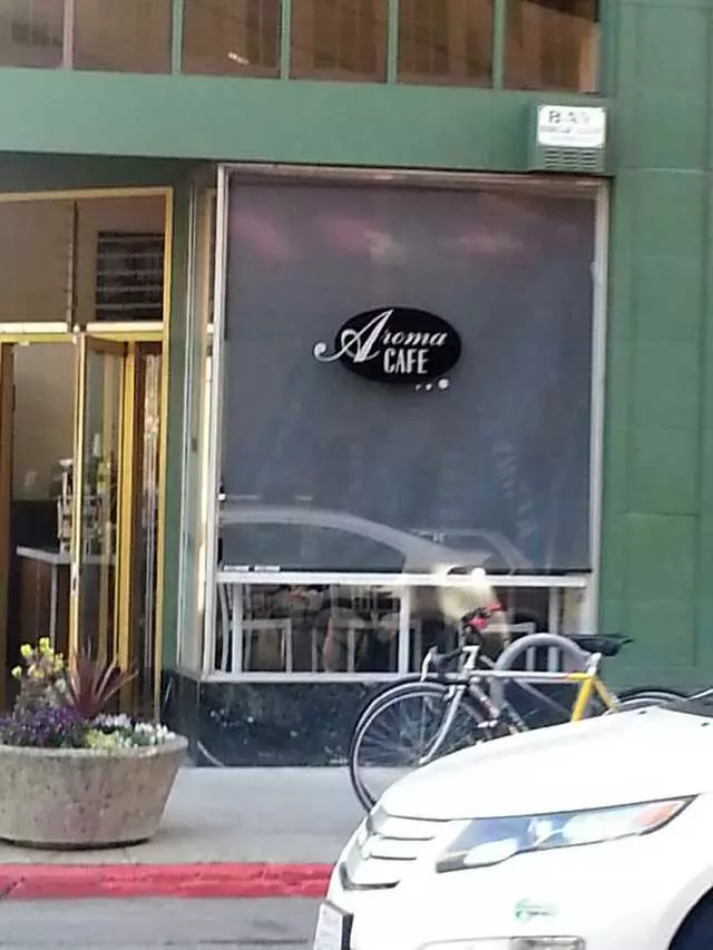 Aroma Bakery & Cafe