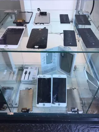 iPhone Repair Squad