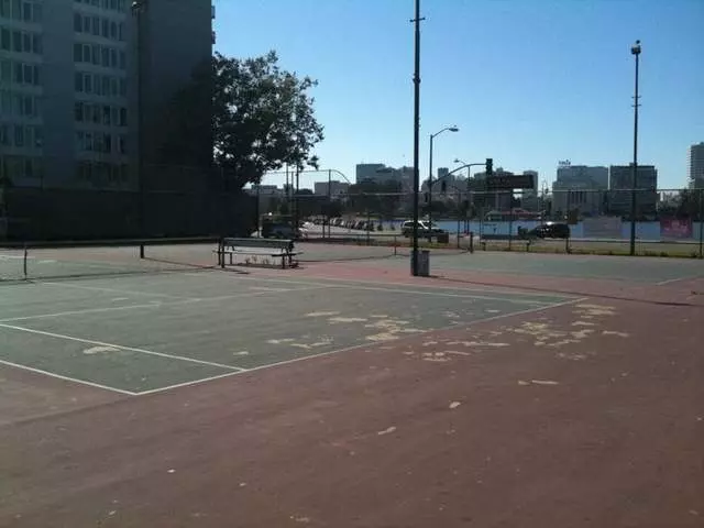 Athol Plaza Park