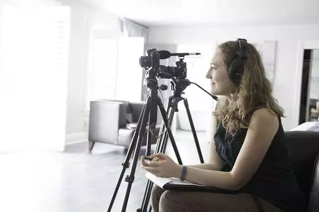 Alexis Keenan Video
