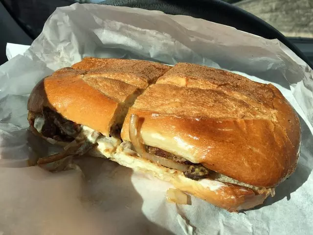 1/4 LB Giant Burger