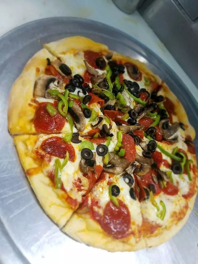 3 Rings Pizza