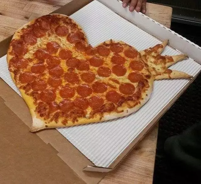 3 Rings Pizza