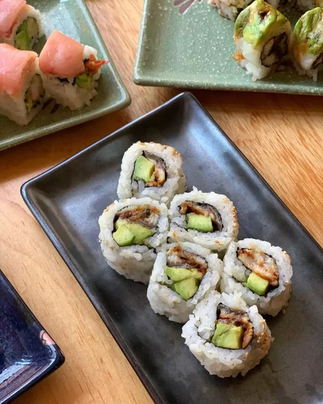 Nikkei Sushi