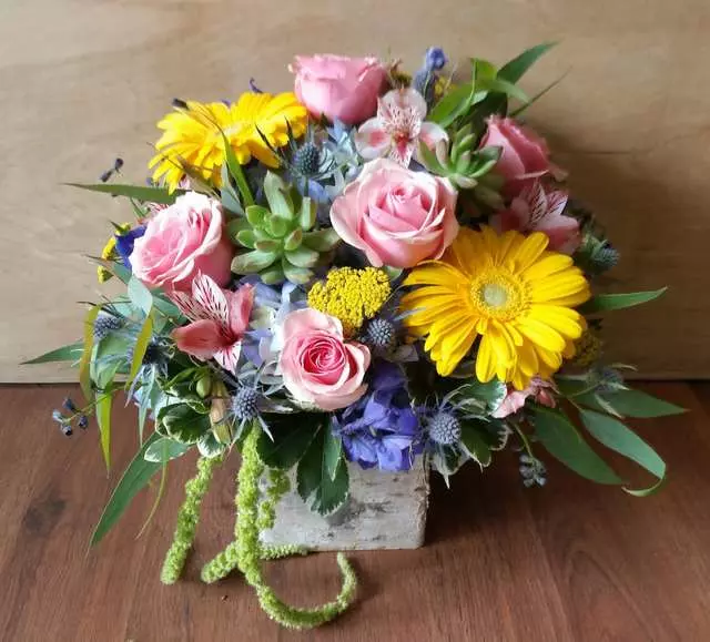 Apple Blossom Florist