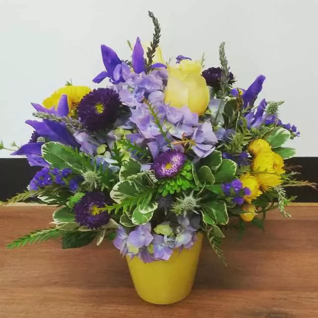 Apple Blossom Florist