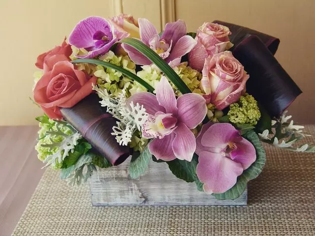 Apple Blossom Florist