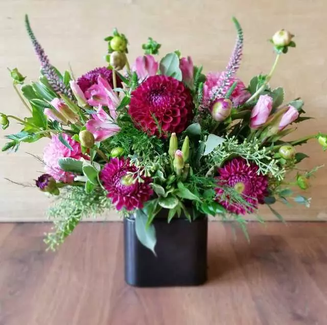 Apple Blossom Florist