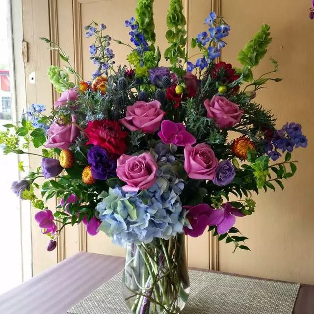 Apple Blossom Florist