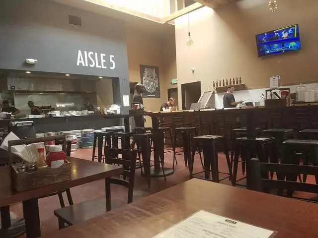 Aisle 5 Oakland