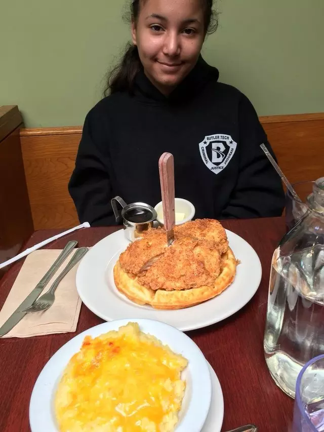 Aunt Mary’s Café