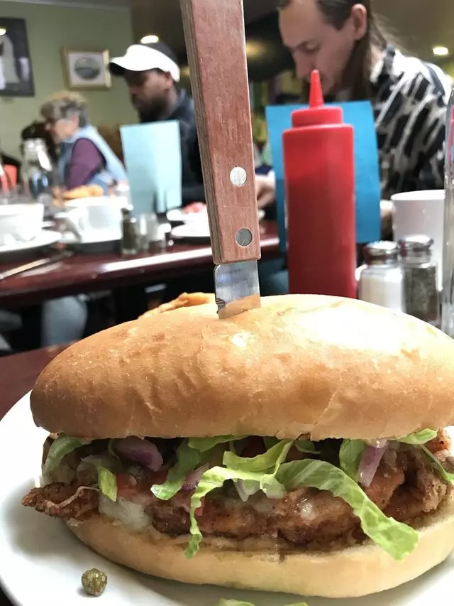 Aunt Mary’s Café