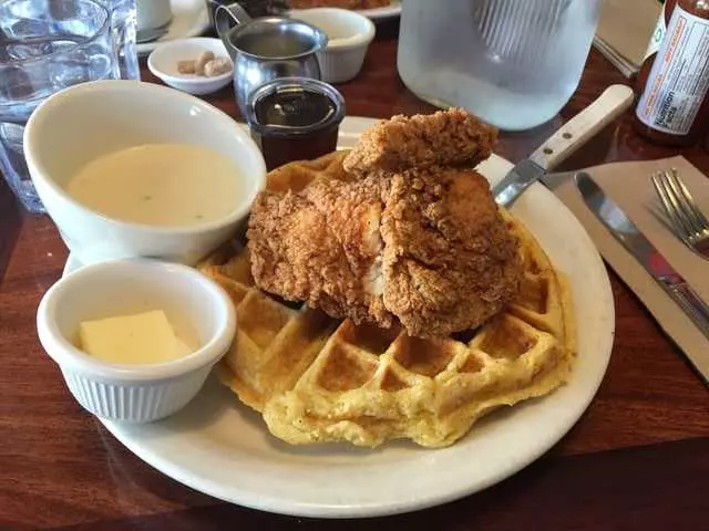 Aunt Mary’s Café