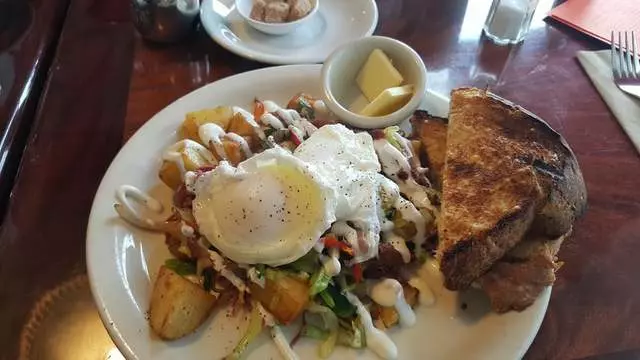 Aunt Mary’s Café