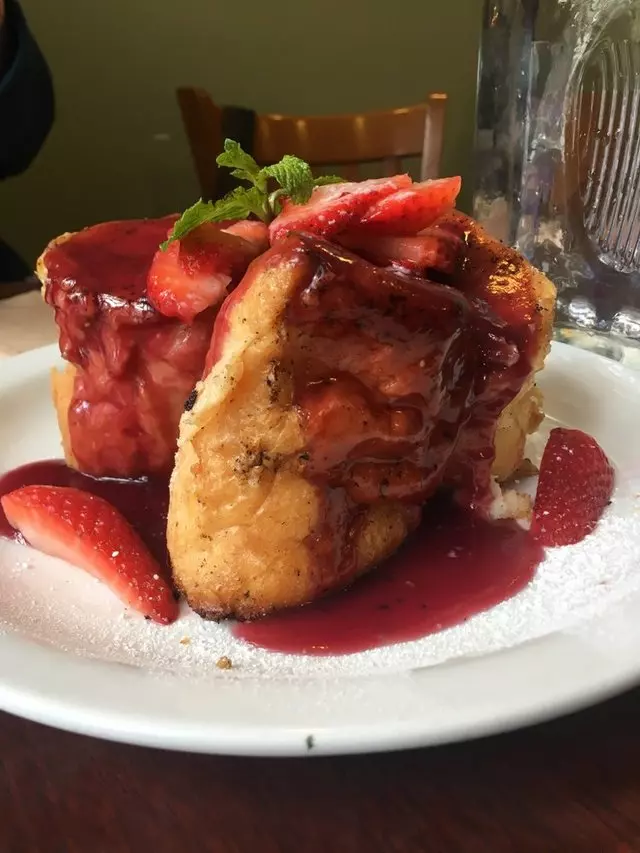 Aunt Mary’s Café