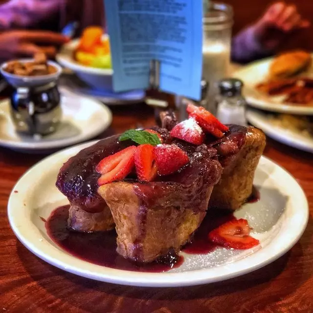Aunt Mary’s Café