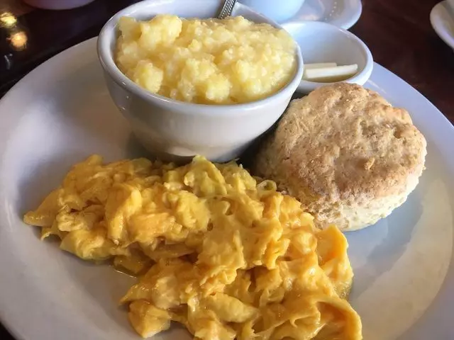 Aunt Mary’s Café