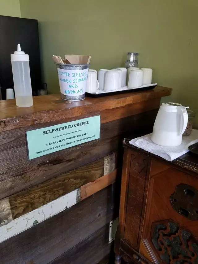 Aunt Mary’s Café