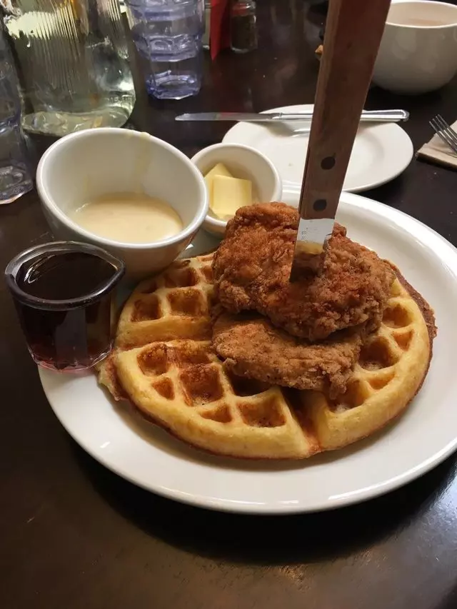 Aunt Mary’s Café