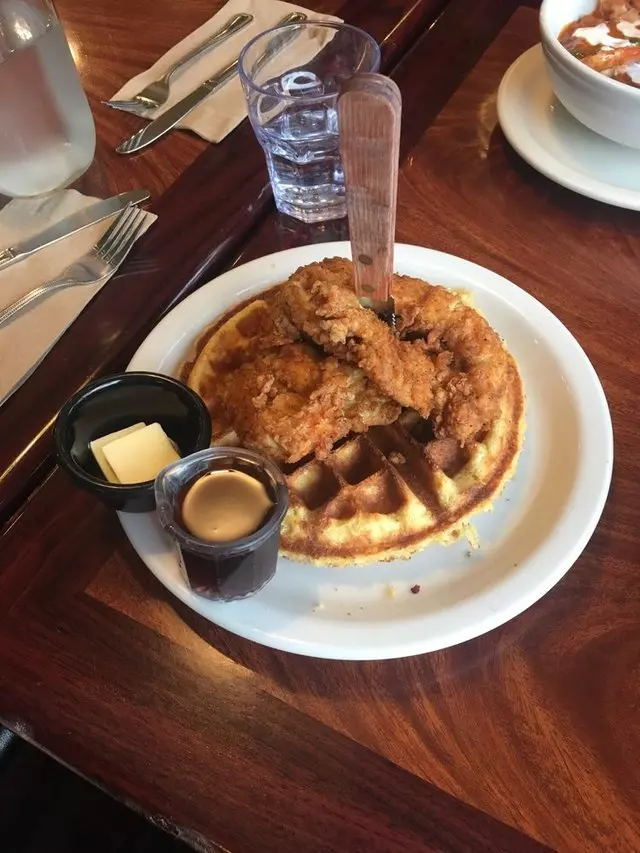 Aunt Mary’s Café
