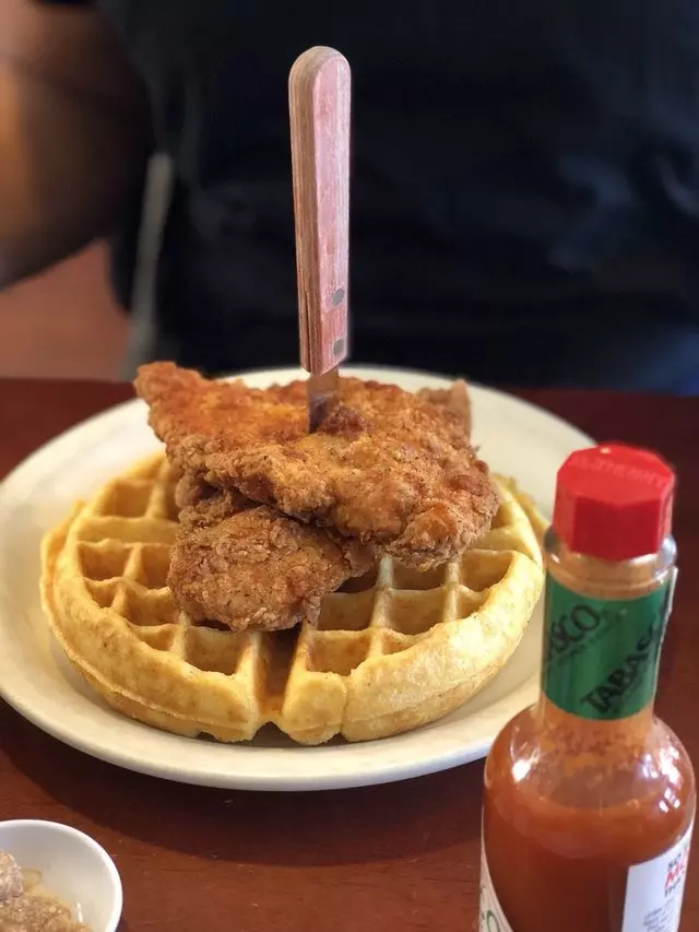 Aunt Mary’s Café