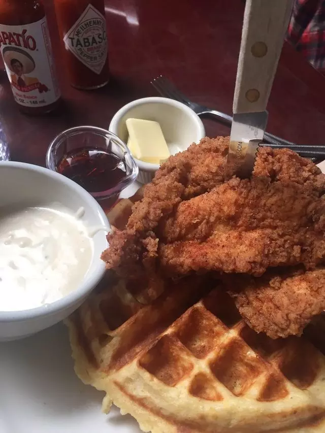Aunt Mary’s Café