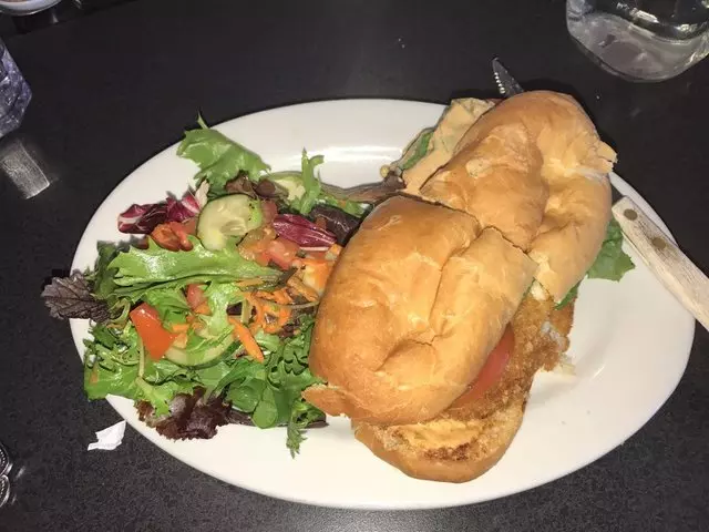 Aunt Mary’s Café