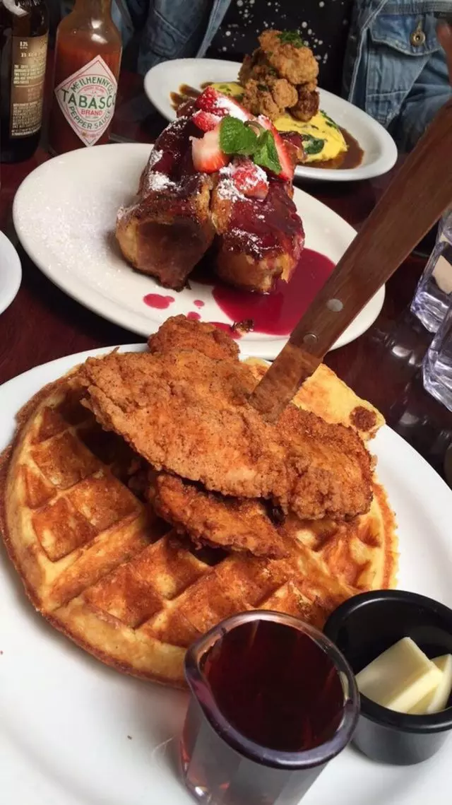 Aunt Mary’s Café
