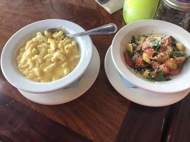 Aunt Mary’s Café