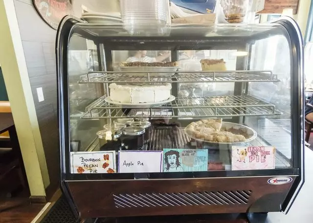 Aunt Mary’s Café